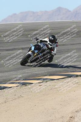 media/Oct-13-2025-Moto Forza (Mon) [[a66d839500]]/4-C Group/Session 2 (Bowl)/